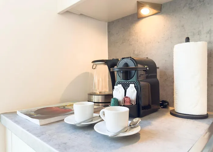 Avio, Modern 1 Bedroom Apartment, Tv